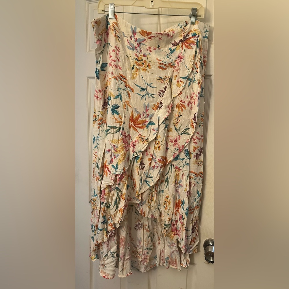 Torrid ankle length floral skirt, size 2 (XXL/18)